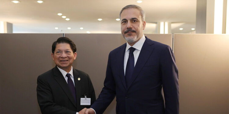 Hakan Fidan Nikaragualı mevkidaşı ile görüştü