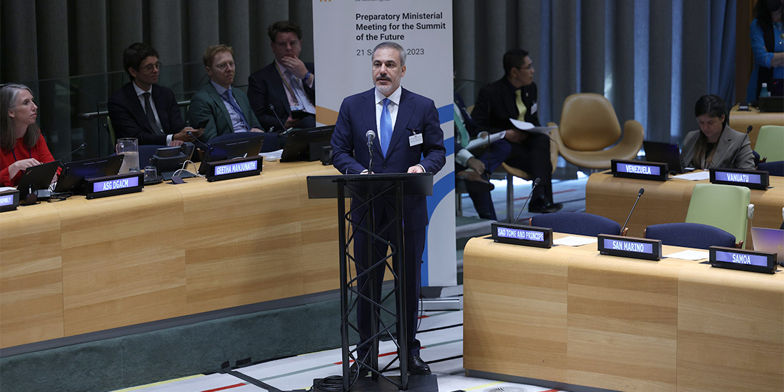 Dışişleri Bakanı Hakan Fidan ABD'deki temasları sonrasında basın mensuplarıyla bir araya gelerek değerlendirme toplantısı yaptı.