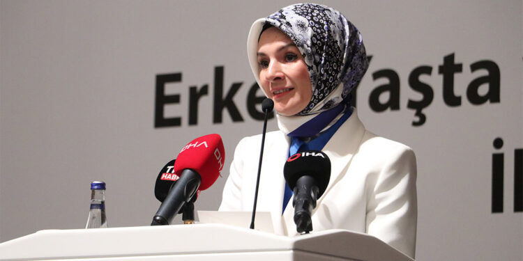 Erken yaşta evlilikler ortadan kalkmalı