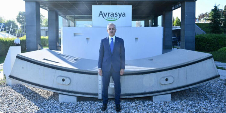 Avrasya Tüneli'ni kullanan araç sayısı 74 bini geçti