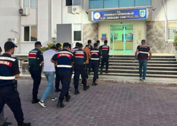 8 ilde düzenlenen operasyonlarda 42 zehir taciri yakalandı
