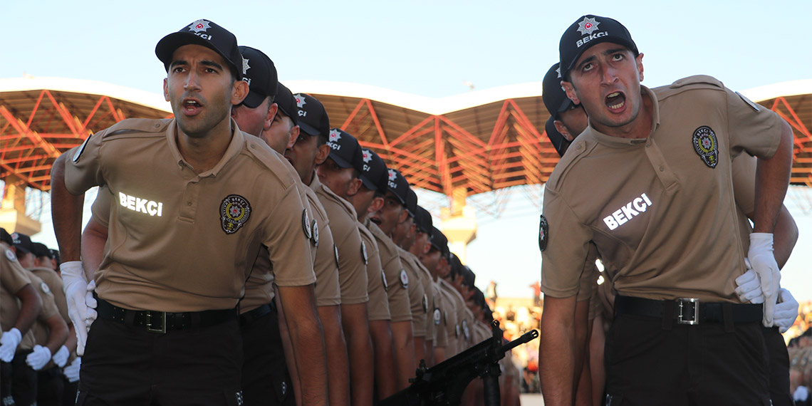 İçişleri Bakanı Ali Yerlikaya, "Son terörist etkisiz hale getirilinceye dek durmayacağız, duraksamayacağız. Bize yan bakana biz de düz bakmayacağız. Hepsinin nefeslerini kesecek, hepsini adalete teslim edeceğiz" dedi.