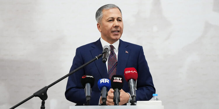 Suç örgütlerinin nefeslerini kesmeye kararlıyız