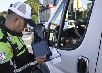 Okul servis araçları denetlendi