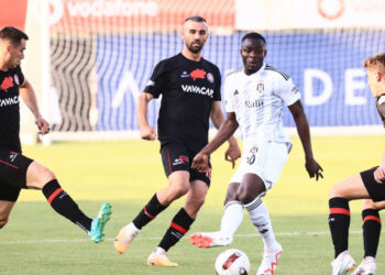 Beşiktaş hazırlık maçında Fatih Karagümrük'ü mağlup etti