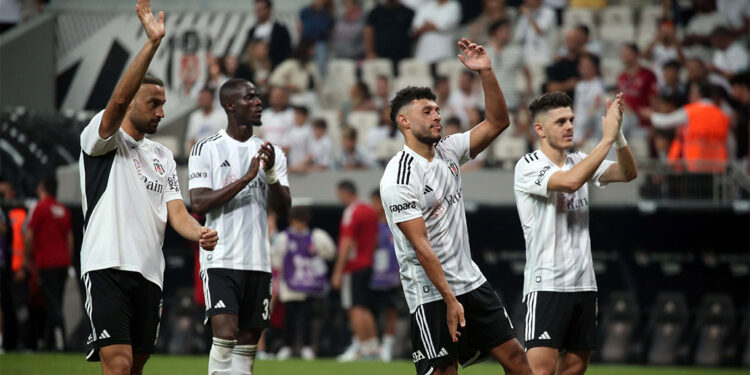 Beşiktaş Kayserispor'u 2-1 mağlup etti