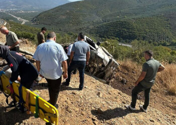 Beton mikserleri çarpıştı: 1 ölü, 1 yaralı