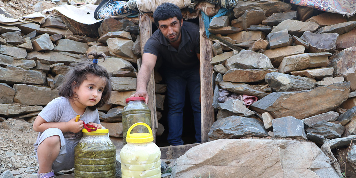 Doğal mağaraları 'buzdolabı' olarak kullanıyorlar