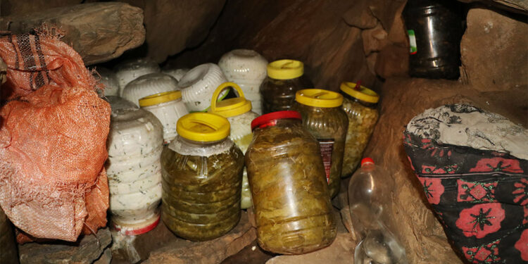 Doğal mağaraları 'buzdolabı' olarak kullanıyorlar