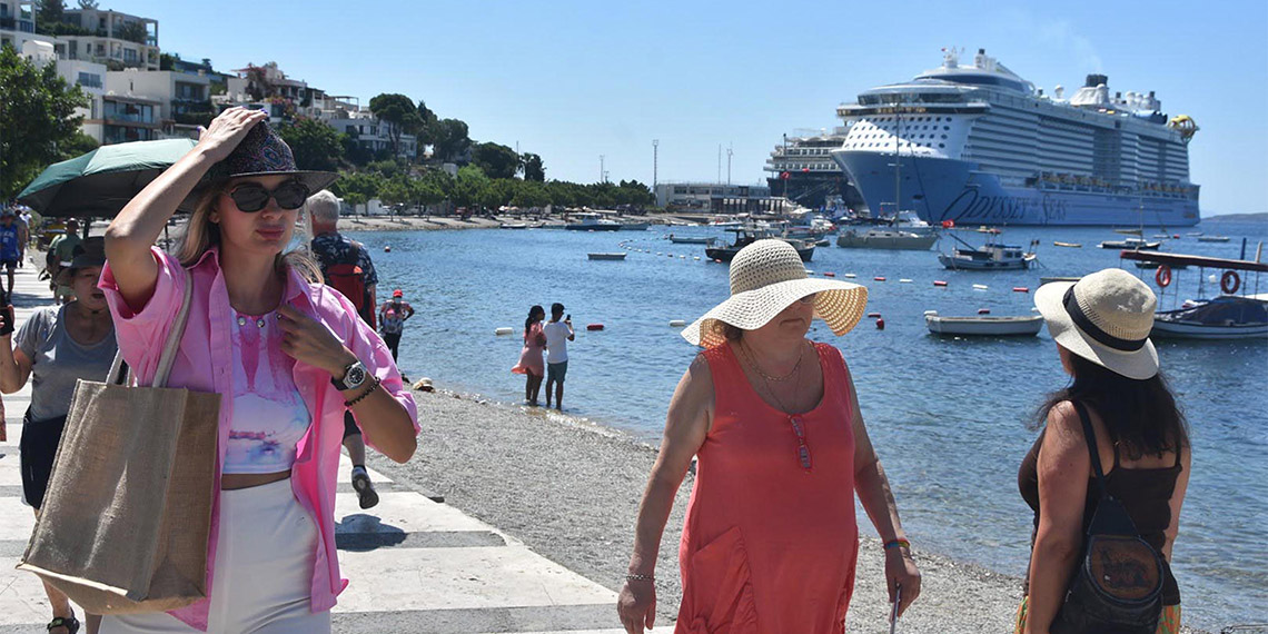Bodrum'da yerli turist hareketliliği azaldı sahiller yabancı turistlere kaldı
