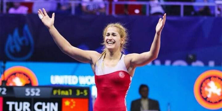 Buse Tosun Çavuşoğlu ve  Evin Demirhan Yavuz olimpiyat kotası aldı