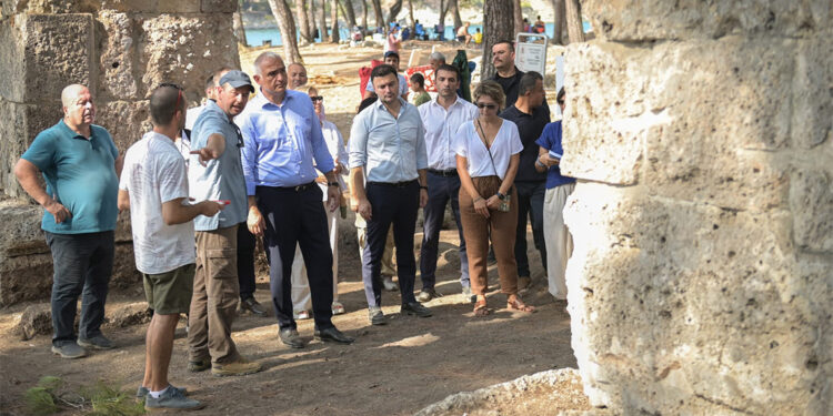Büyük İskender'in yürüdüğü cadde, gün yüzüne çıkarılacak