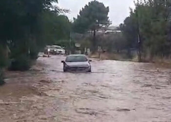 Çanakkale'de kuvvetli yağış; Geyikli-Ayvacık yolu ulaşıma kapandı