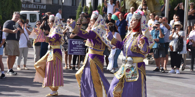 3'üncü Çeşme Festivali başladı