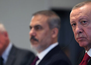 Erdoğan, düşünce kuruluşu temsilcileri ile görüştü