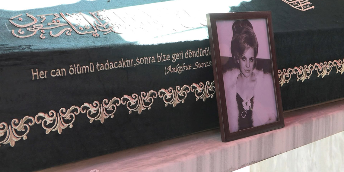 Deniz Seki'nin annesi son yolcuğuna uğurlandı