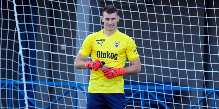 Dominik Livakovic, yılın en iyi kalecisi ödülüne aday