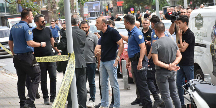 Adliye yakınındaki restoranda çatışma çıktı; 1 ölü