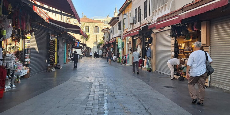 Kuşadası Körfezi'nde 4.4 büyüklüğünde deprem