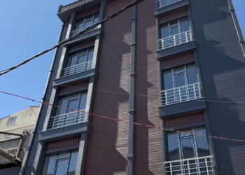 İnşaat çalışması sırasında hasar oluşan 2 bina mühürlendi