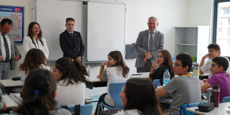 Öğrencilerimizi geleceğe en iyi hazırlayacak projelerle eğitim yılına hazırız