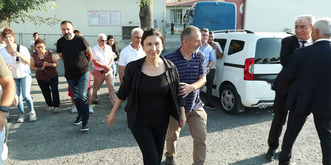 113 yıl hapsi istenen Avcılar Belediye Başkanı tahliye edildi