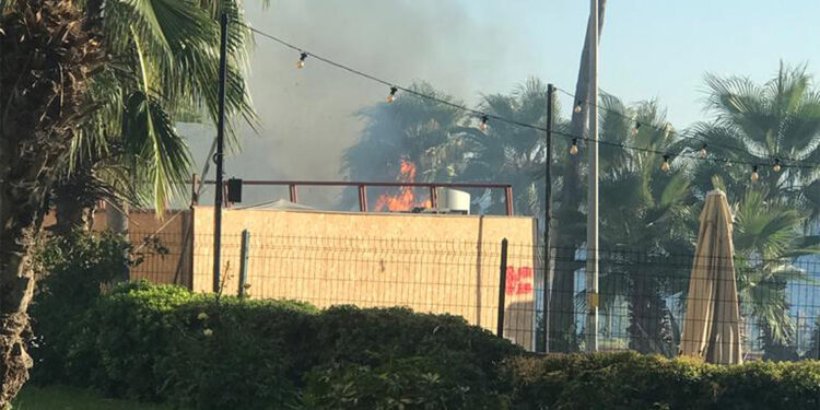 Yalım Park'ın falezlerinde yangın