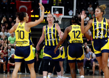 FIBA Kadınlar Süper Kupada şampiyon Fenerbahçe