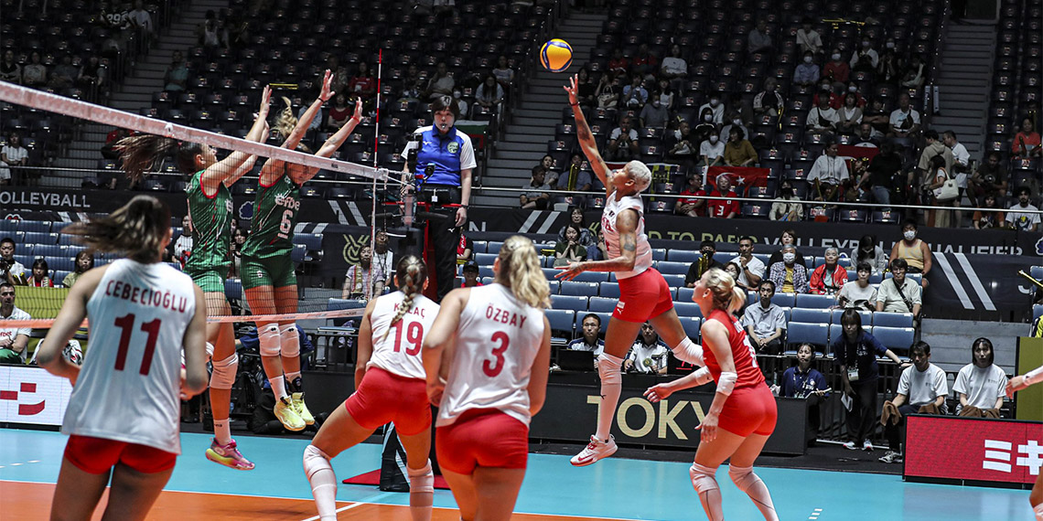 Japonya'da düzenlenen Paris 2024 Olimpiyat Elemeleri'nde Filenin Sultanları B Grubu'ndaki ikinci maçında Bulgaristan'ı 3-0 mağlup ederek 2'de 2 yaptı.