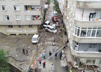 Selden etkilenen ailelere 15 bin TL yardım yapılacak
