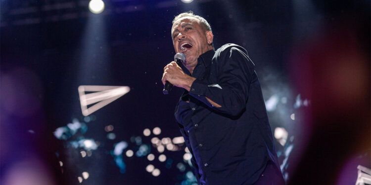 İzmir Enternasyonal Fuarı'nın finalini Haluk Levent yaptı