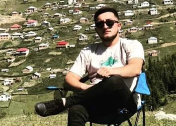 Enkaz altında kalan iş makinesi operatörü defnedildi