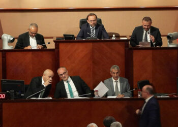İBB Meclisi'nde cami tartışması