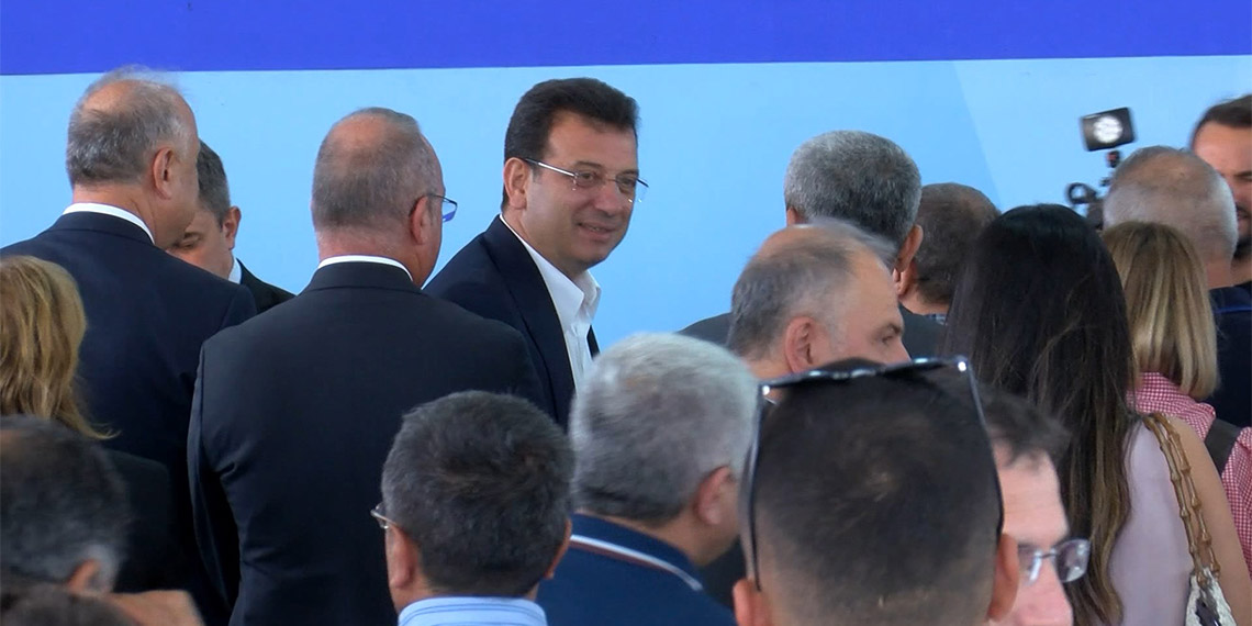 İstanbul Büyükşehir Belediye Başkanı Ekrem İmamoğlu'ndan su tasarrufu çağrısı, "İstanbulluları yoğun bir şekilde su tüketimi noktasında hassasiyete davet ediyoruz" dedi.