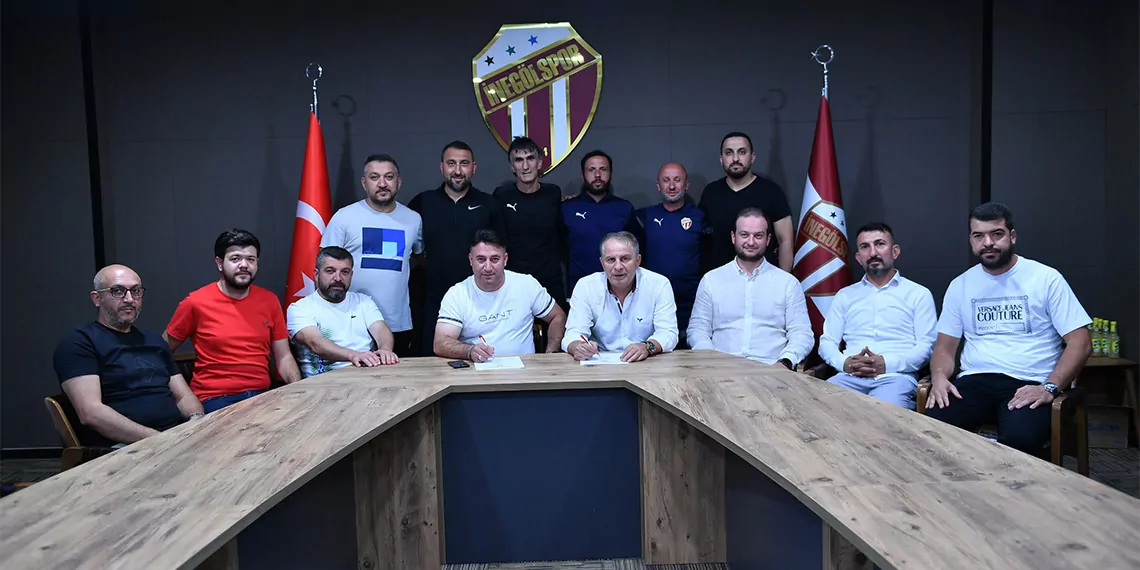 Inegolspor teknik direktor bahaddin gunes ile sozlesme imzaladi 4836 dhaphoto5 - futbol haberleri, spor haberleri - haberton