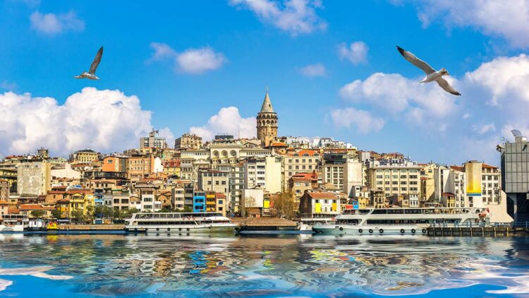 İstanbul'u ziyaret eden yabancı turist sayısı arttı