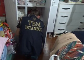 İstanbul'da FETÖ üyelerine operasyon; 4 gözaltı