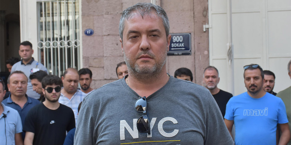 İzmir'de 'S plaka' sahiplerinden eylem