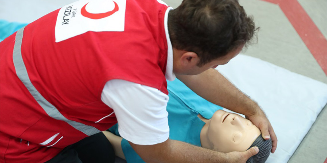 Kızılay'ın temel ilk yardım bilgilerine mobil uygulamadan erişim