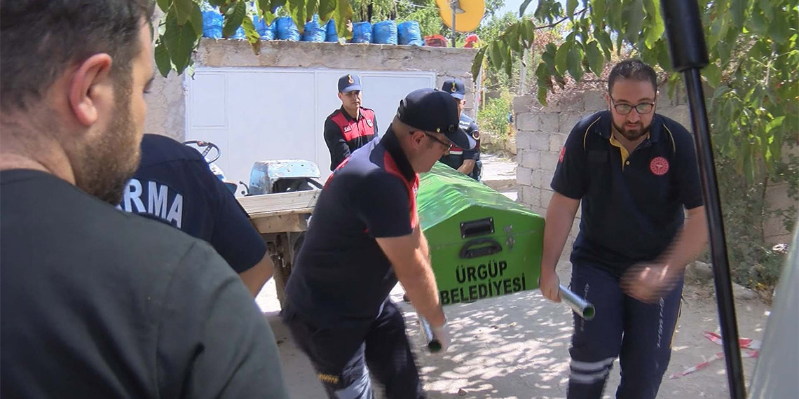Nevşehir'in Ürgüp ilçesi Ayvalı köyünde kızını taciz edeni öldüren sanığa 'haksız tahrik' indirimiyle 15 yıl hapis cezası verildi.
