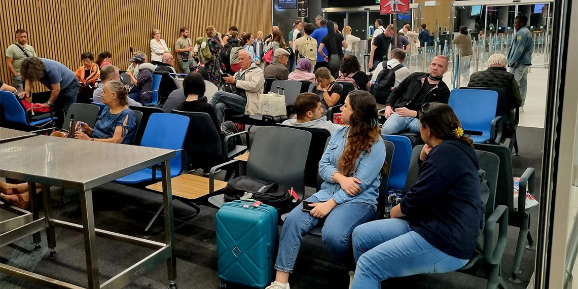 Elektrik yüklü bulutlar nedeniyle hava ulaşımı aksadı