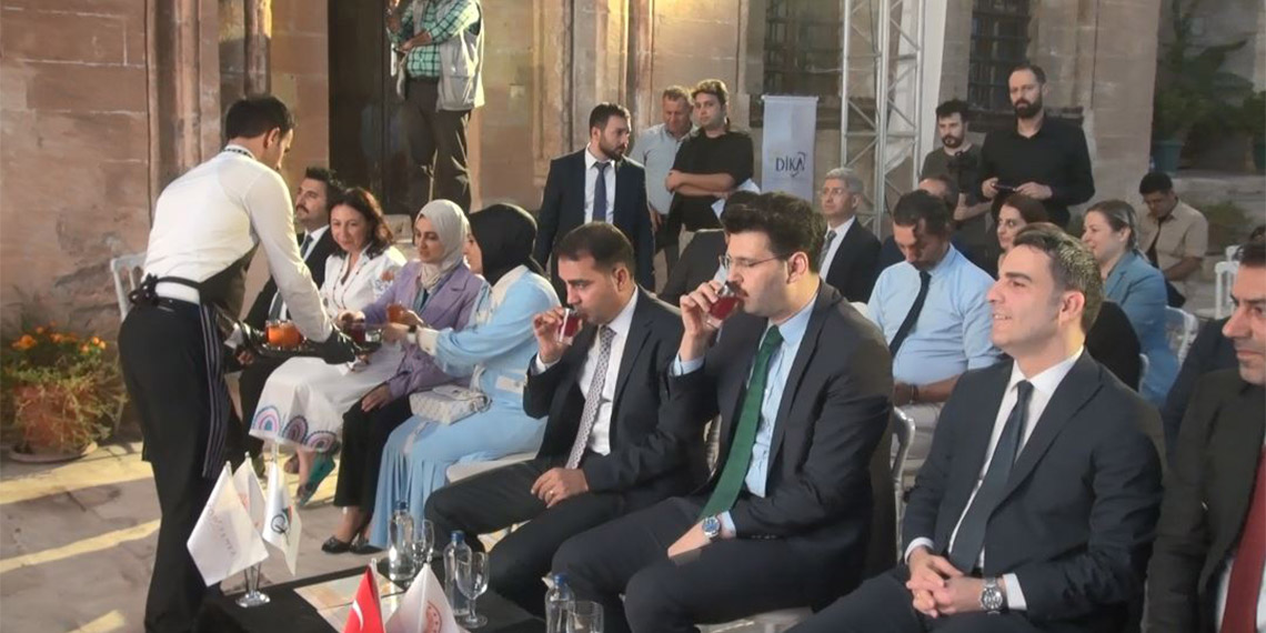 ‘Kokunun İzinde Mezopotamya’ sergisi açıldı