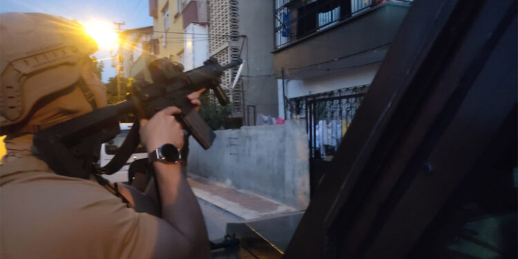 Mersin'de organize suç örgütüne operasyon