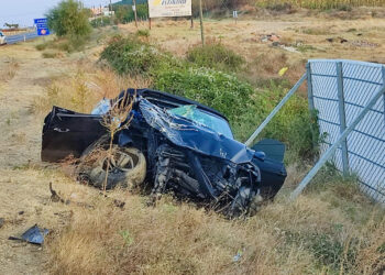 Otomobilin hız kadranı 240 kilometrede takılı kaldı; 3 ölü