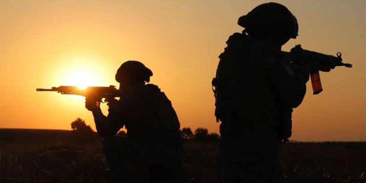 Irak'ın kuzeyinden kaçan 3 PKK'lı terörist teslim oldu