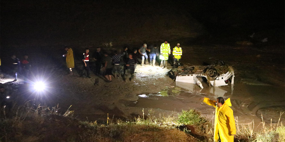 Nevşehir'de otomobille sel sularına kapılan çift öldü
