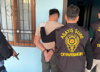 Özel vana düzeneğiyle petrol hırsızlığı; 8 gözaltı