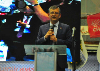 Ben bu takımı şampiyon yaparım arkadaşlar