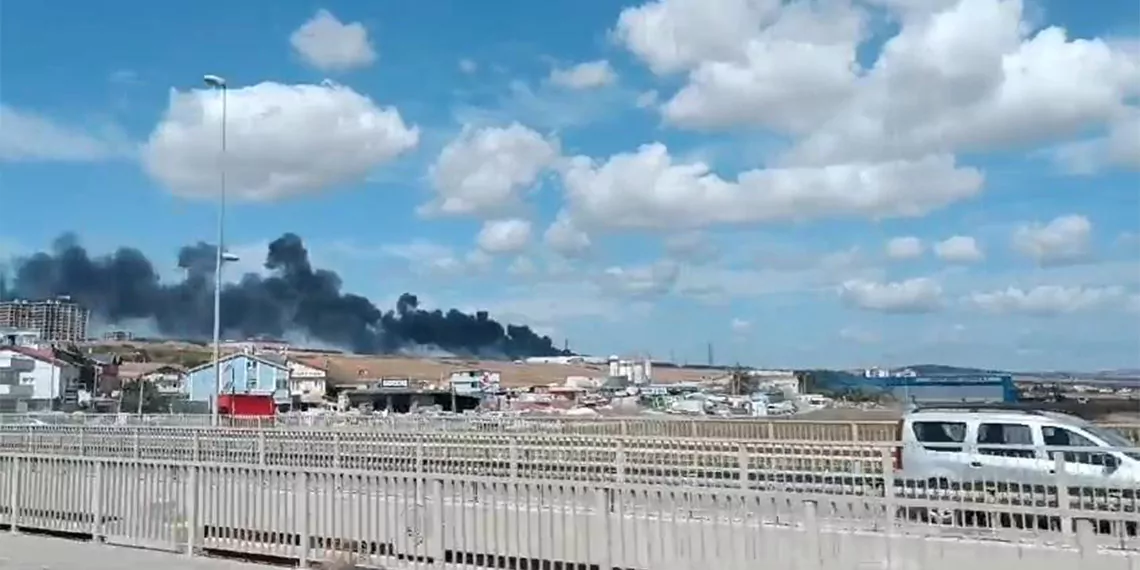 Silivri'de fabrikada yangın; yangını çıkaran şüpheli yakalandı