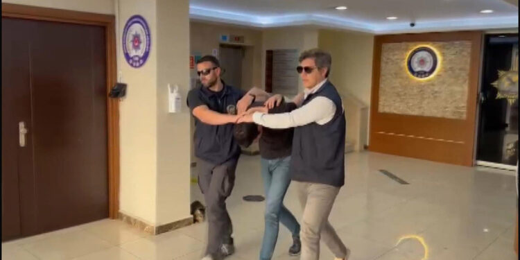 Camide alkol şişeli fotoğraf paylaşan şahıs tutuklandı